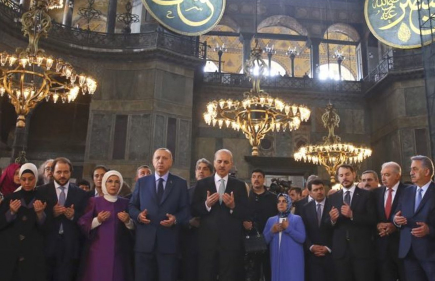 ۱۵۵۴۳۲۲۰۱۸-۱۲۰۰×۸۲۴