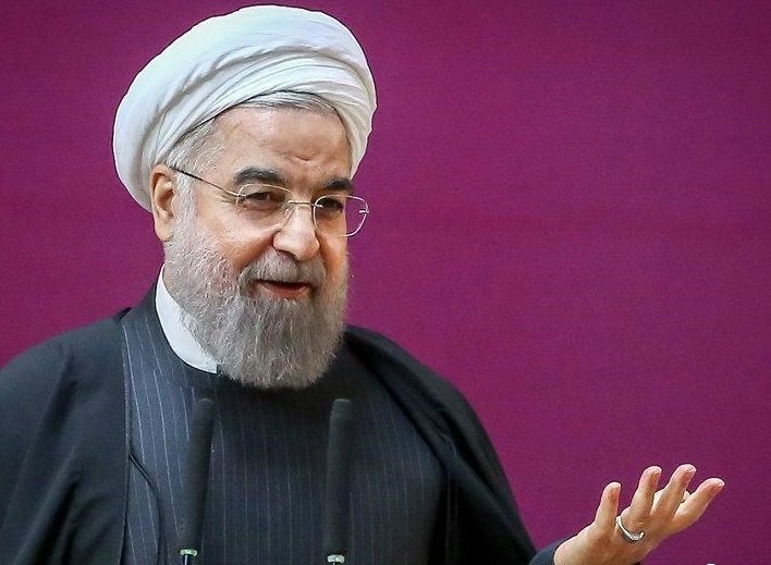 اعتراض به لغو پخش زنده مناظره ها